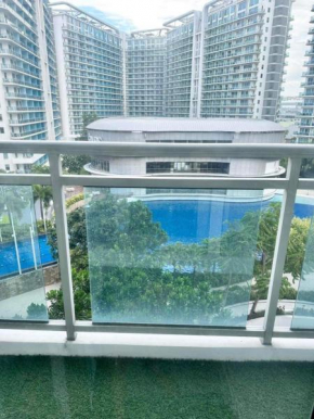 2 bedroom Azure Beachview